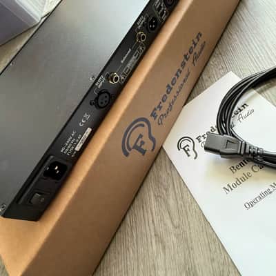 Fredenstein Bento 2 Horizontal 2-Slot Powered 500 Series Rack 2010s - Black image 3