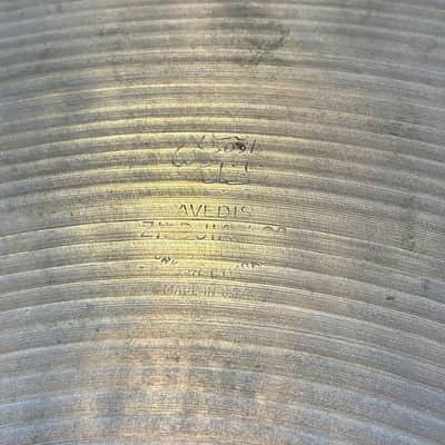 Early 1960s Zildjian 18" Avedis Ride (1983g) image 3