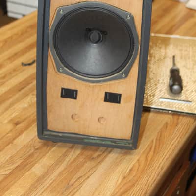 National 3-band, 13-transistor, 3-diode Portable Radio-Phonograph Model SG-825 image 7