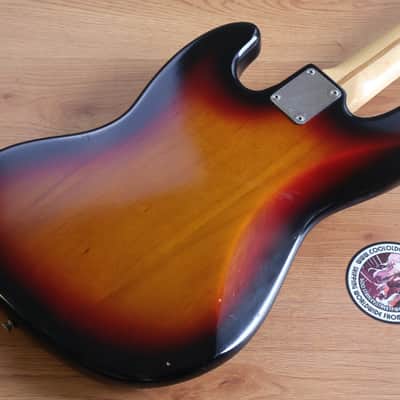 2005 Fender USA American Standard Jazz Bass (Three-Tone Sunburst) image 9