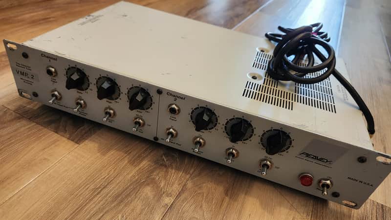 Peavey VMP-2 Dual Channel Vacuum Tube Microphone Preamp with 2-Band EQ