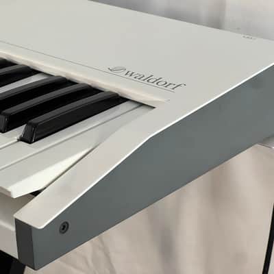 Waldorf Blofeld Keyboard 49-Key Synthesizer 2009 - Present - White image 12