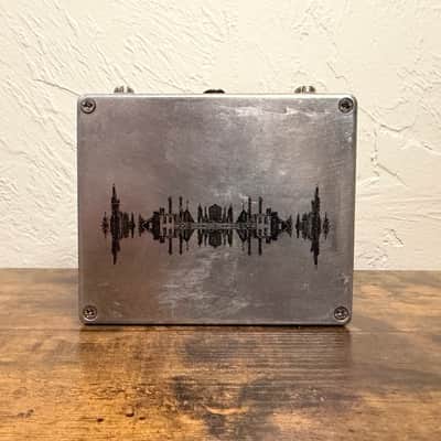 Ezhi&Aka Moomindrone lo fi delay - Silver etched image 8
