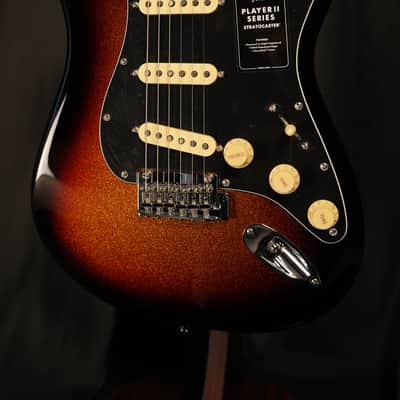 Fender Limited Edition Player II Stratocaster®, Rosewood Fingerboard, Sparkle 3-Color Sunburst 2025 - 3 color sunburst image 2