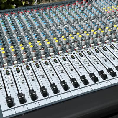 Allen & Heath GL2400 16 - Black image 4