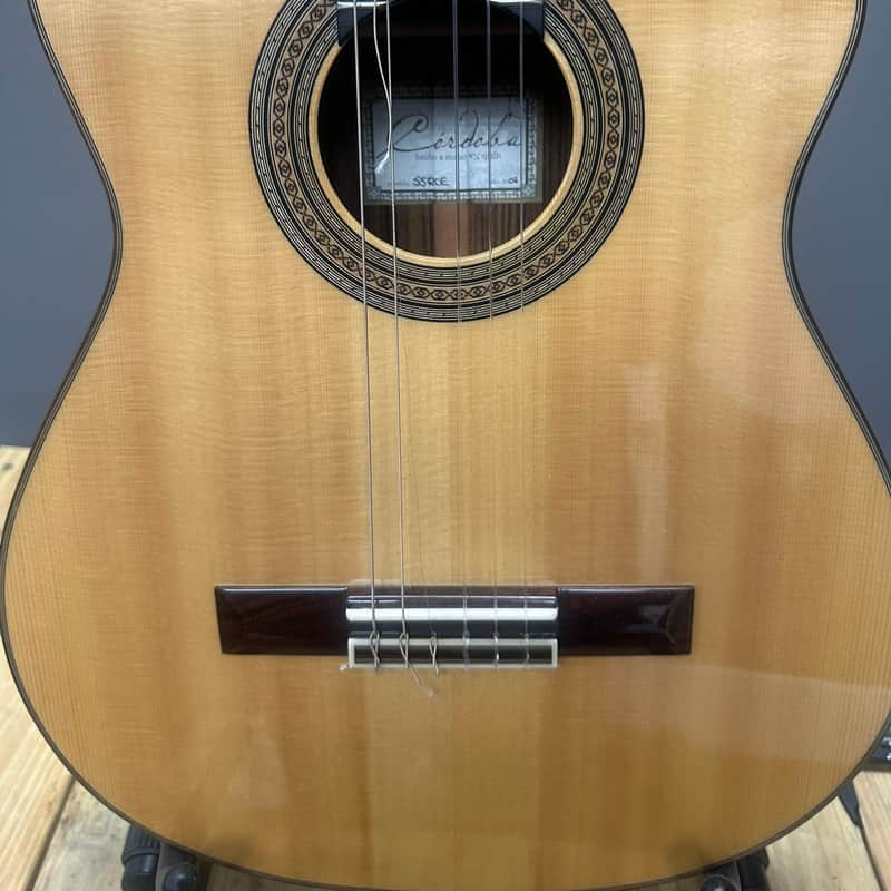 2009 Cordoba 55RCE Natural