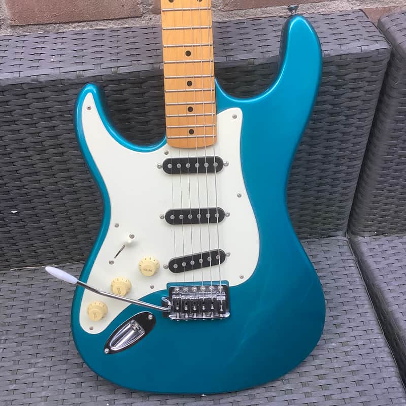 Samick Valley Arts Custom Pro Shop stratocaster Left hand Lefty