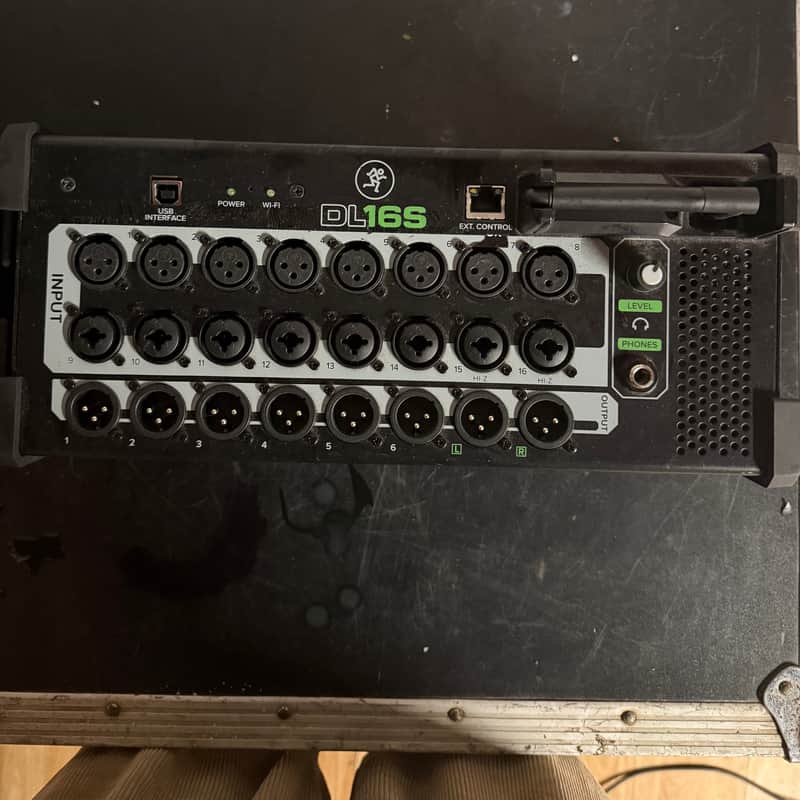 2018 – Present Mackie DL16S 16-Channel Wireless Digital Live S…