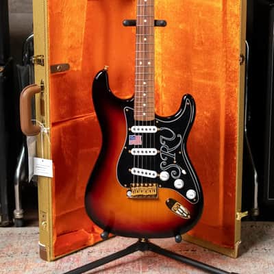 Fender Stevie Ray Vaughan Stratocaster with Hardshell Case - Used image 15