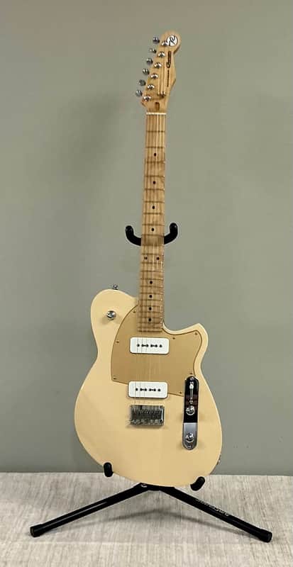 Reverend Charger 290  -  Sandstone image 1