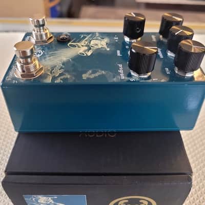 Walrus Audio Fathom Multi-Function Reverb - Deep Sea Blue (Original Box Included) image 3