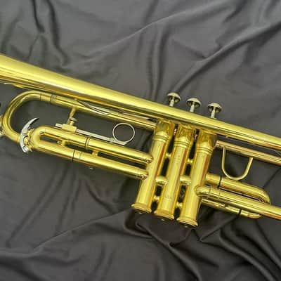 Trompeta King 601 U.S.A semi nueva image 2