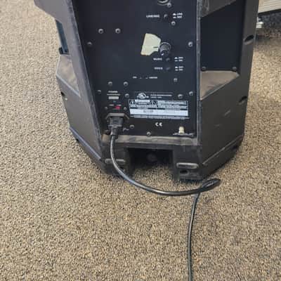 Mackie 12-Inch Full-Range 2-Way Active Speaker image 2