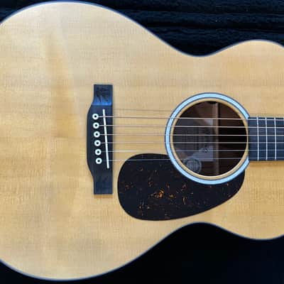 Martin  000Jr-10E Shawn Mendes  - Satin Spruce/Sapele w/Gig Bag 4lbs. 0.1oz. #2838025 image 4