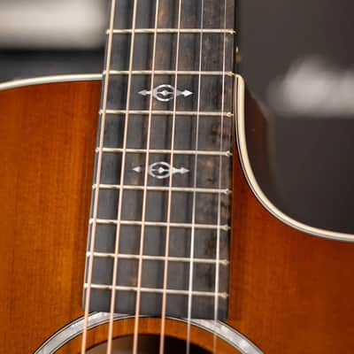 Taylor 214ce-K DLX Special Edition Grand Auditorium Acoustic/Electric Guitar - Honeyburst with Hardshell Case image 9