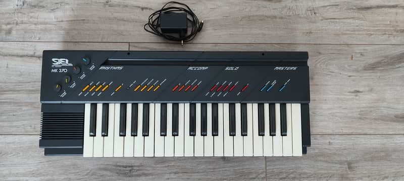 SIEL MK-370 (Italy, 1986) – Rare PCM Toy Keyboard Synth with Arpeggiator & Drums + original power supply image 1