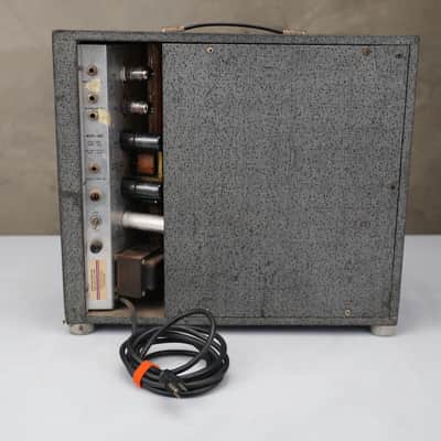 Immagine Silvertone Model 1482 1x12 Combo Guitar Amp #59003 - 5