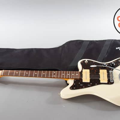 2015 Fender Japan Exclusive Classic '60s Jazzmaster – Vintage White image 2