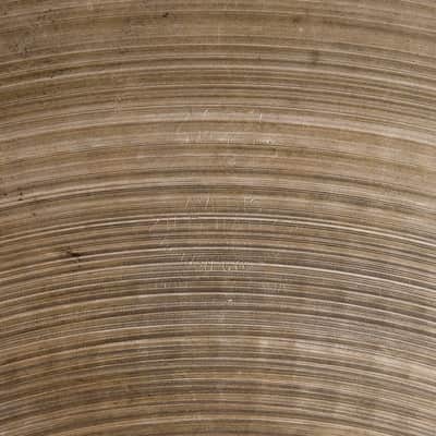 Vintage Canadian Zildjian 15" hihat (1970's) 1034g image 3