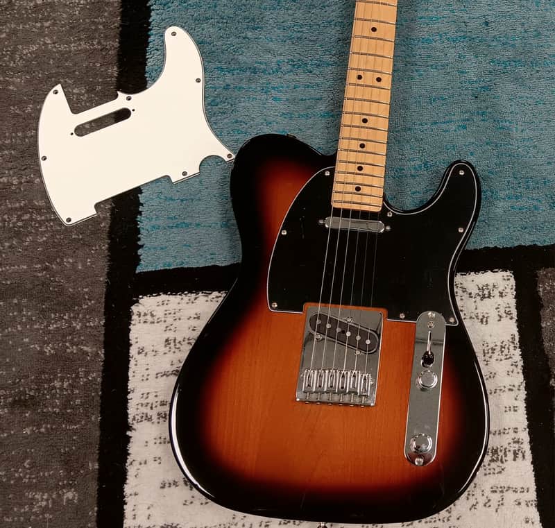 Fender Player Telecaster with Maple Fretboard (TWO Pickguards - FREE Gig Bag) 2021 - 3-Color Sunburst image 1