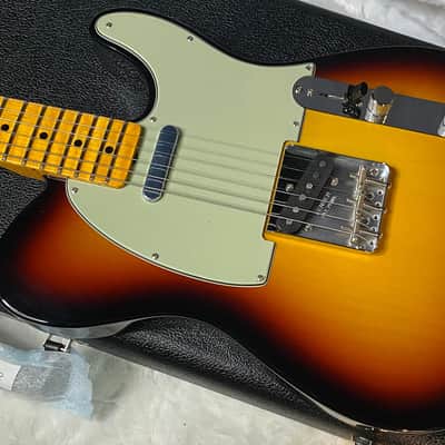 NEW! Fender Custom Shop Flamethrower Telecaster Custom - NOS - Modern Specs - Texas Special Pick-Ups - AAAA Flamed Neck - 3-Tone Sunburst - Authorized Dealer - 7.55lbs - G07106 image 8