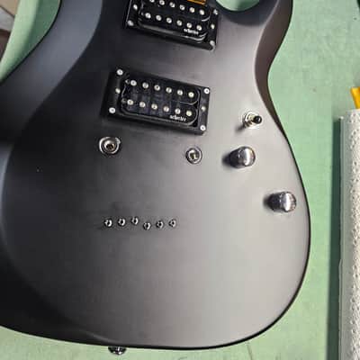 Schecter C-6 Deluxe 2014 - Present - Satin Black image 2