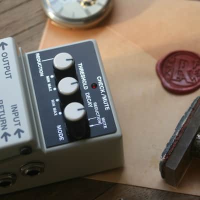 BOSS "NS-2 Noise Suppressor" Bild 3