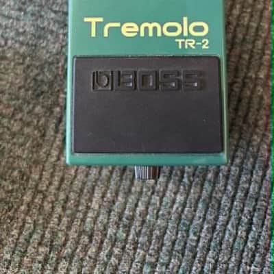 Boss TR-2 Tremolo (Silver Label) 1997 - Present - Green image 1