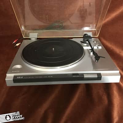 Akai AP-B1 Auto Return Turntable Used image 2