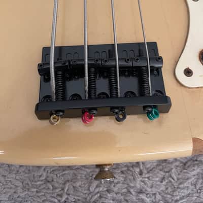 Fender Bullet Bass Deluxe Vintage 1981 MIA USA Olympic White 4-String Guitar image 7