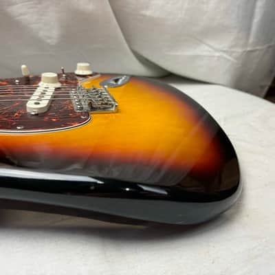 Fender Deluxe Roadhouse Stratocaster Guitar 2008 - Brown Sunburst / Maple neck image 12