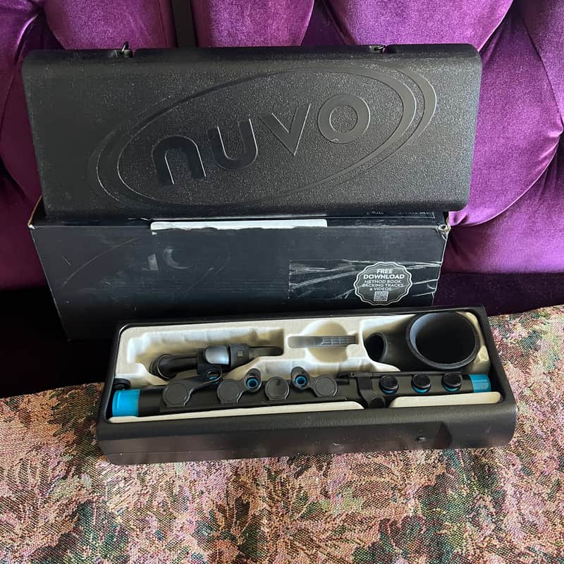 Nuvo jSax Plastic Saxophone image 1