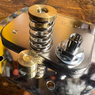 Tremolo y palanca Fender Jaguar/Jazzmaster Assembly Japan 0264248000 image 12
