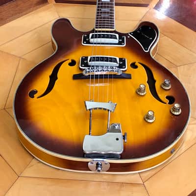 1960s Univox 335 Semi-Hollow Body Vintage 3 Tone Burst Electric Guitar MIJ Padded Case image 5