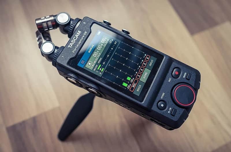 TASCAM Portacapture X8 6-Input / 8-Track Handheld Adaptive Multitrack Recorder with USB Audio Interface **mint-in-box!! image 1
