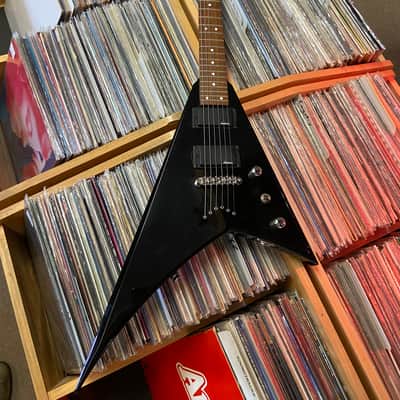 Jackson V Mid 2000s - Black image 11