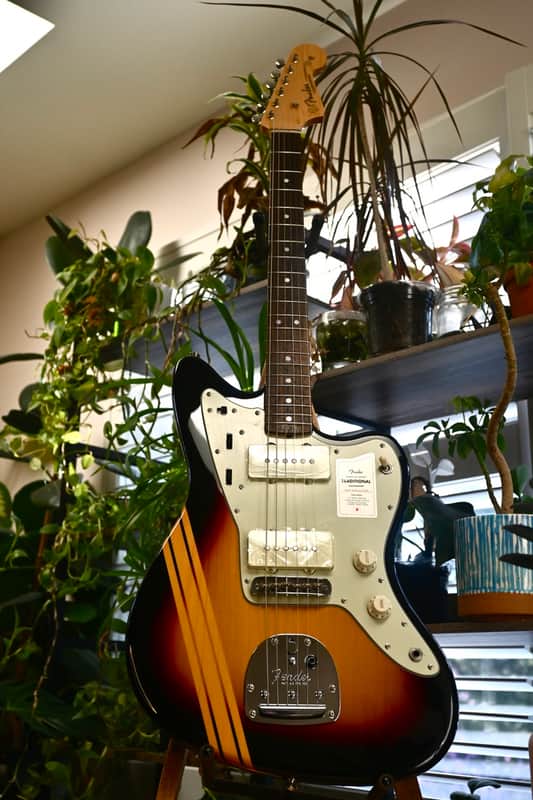 *New in Box* Fender MIJ Traditional '60s Jazzmaster 2025 Collection 2025 - Competition 3-Color Sunburst Japan image 1