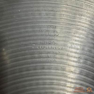 Zildjian Avedis 14” Rock Hihat Cymbals (Hollow logo) image 6
