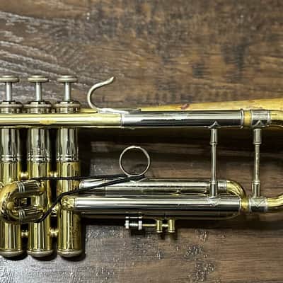 Bach Mt Vernon/Corp. 37 Bb Trumpet - Lacquer image 7