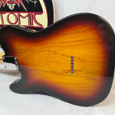 Fender Classic Series '69 Telecaster Thinline Guitar with Case 2009 - 3-Color Sunburst / Maple neck image 13
