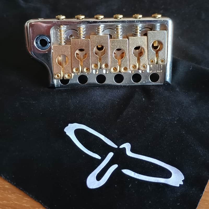 PRS Tremolo 2022 - Gold image 1