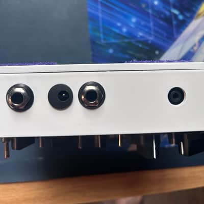 LY-Rock LYR Preamp - White image 2