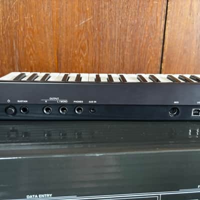 Yamaha Reface DX FM Synthesizer w/ box image 8