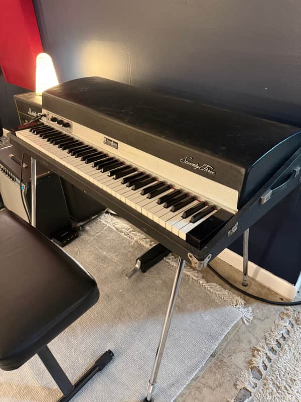 Fender Rhodes Mark I Stage 73-Key Electric Piano