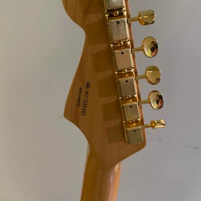Fender Stratocaster 50th Anniversary 2004 - Gold image 10