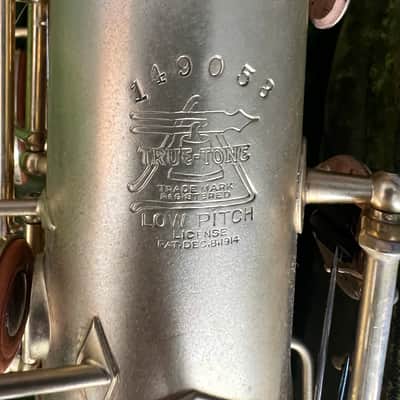Buescher True Tone Alto Saxophone 1924 - Gold image 9