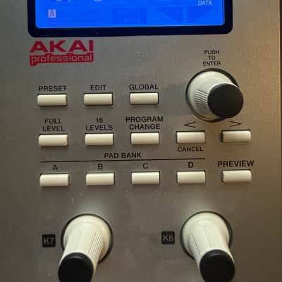 Akai MPD24 MIDI Controller  2010s - Silver image 14