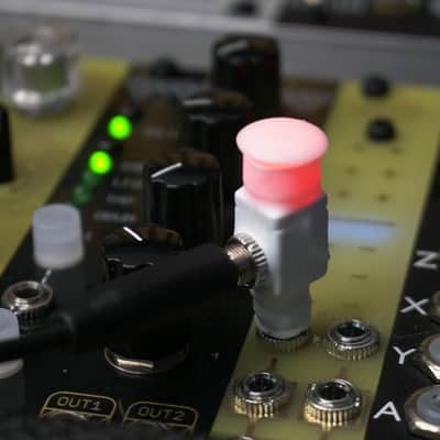 Tidbit Audio  Mini Random CV Generator / Quad Random Oscillator / Random Noise Generator 2022 White image 1