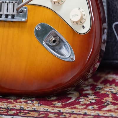 2011 Fender USA American Deluxe Ash Stratocaster - Tobacco Sunburst image 6