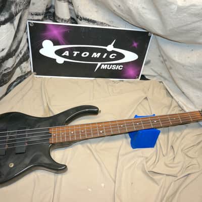 Peavey GV 5-string Bass Guitar Black * Graphite Neck * - For The Locals image 1